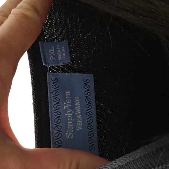 Simply Vera, Vera Wang Black Long-Sleeved Pleated Knit Knee-Length Dress - Picture 5 of 6